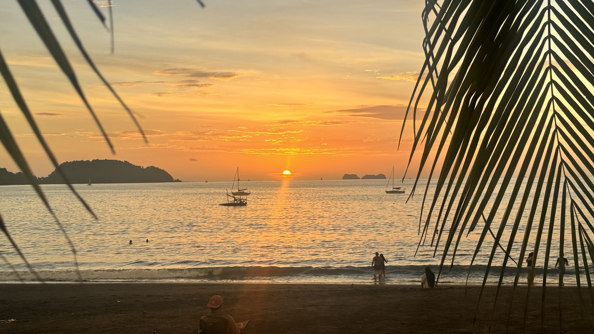 Costa Rica: Pt 23 – Sunsetting on La Gito de Costa